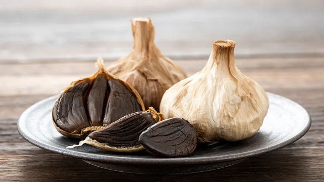 8 Manfaat Bawang Hitam untuk Kesehatan